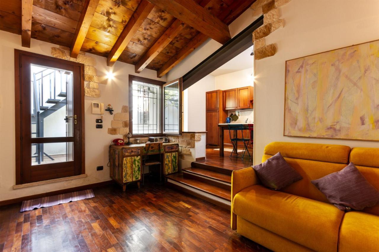 La Terrazza Apartment - Smart Holiday Mântua Exterior foto